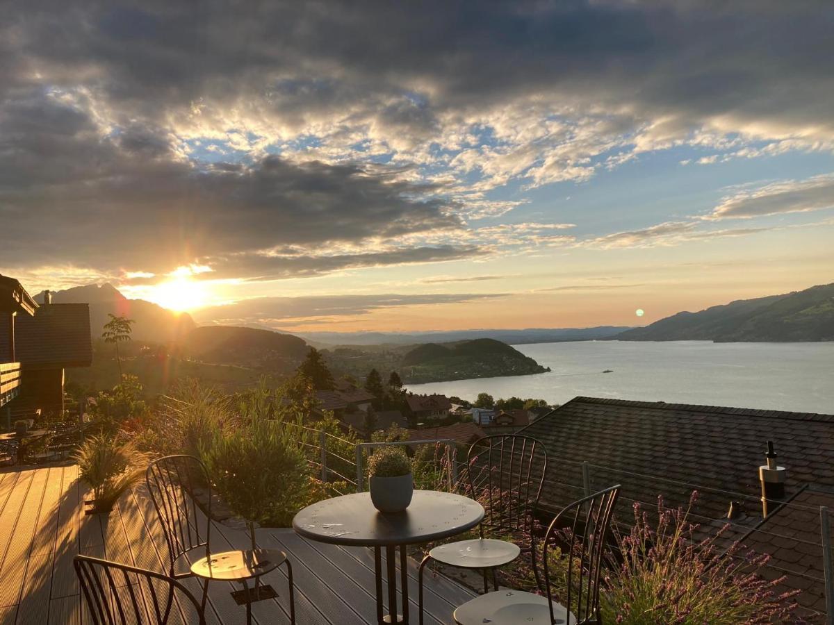 Moderne Unterkunft mit Panoramablick auf Thunersee Krattigen Exterior foto