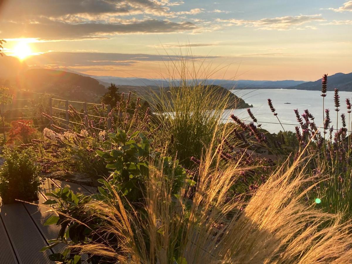 Moderne Unterkunft mit Panoramablick auf Thunersee Krattigen Exterior foto
