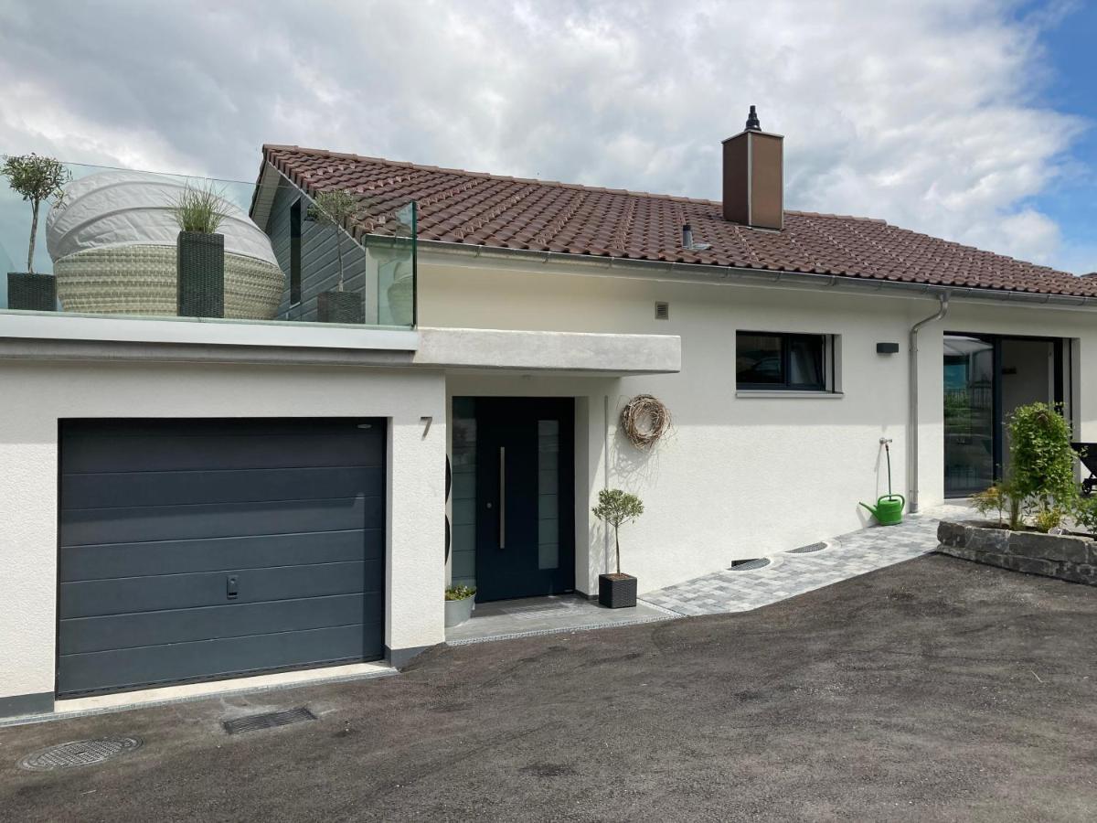 Moderne Unterkunft mit Panoramablick auf Thunersee Krattigen Exterior foto